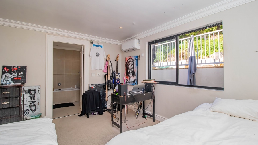 To Let 4 Bedroom Property for Rent in Camps Bay Western Cape